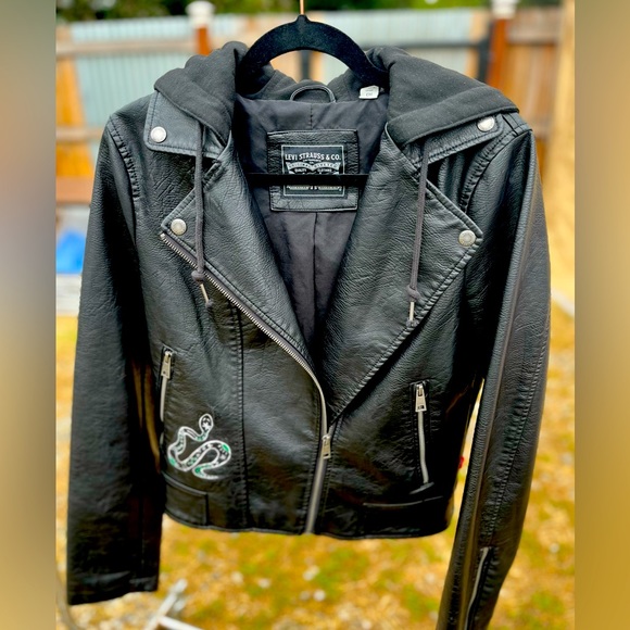Swift Inspired Hooded Leather Jacket - Picture 9 of 15